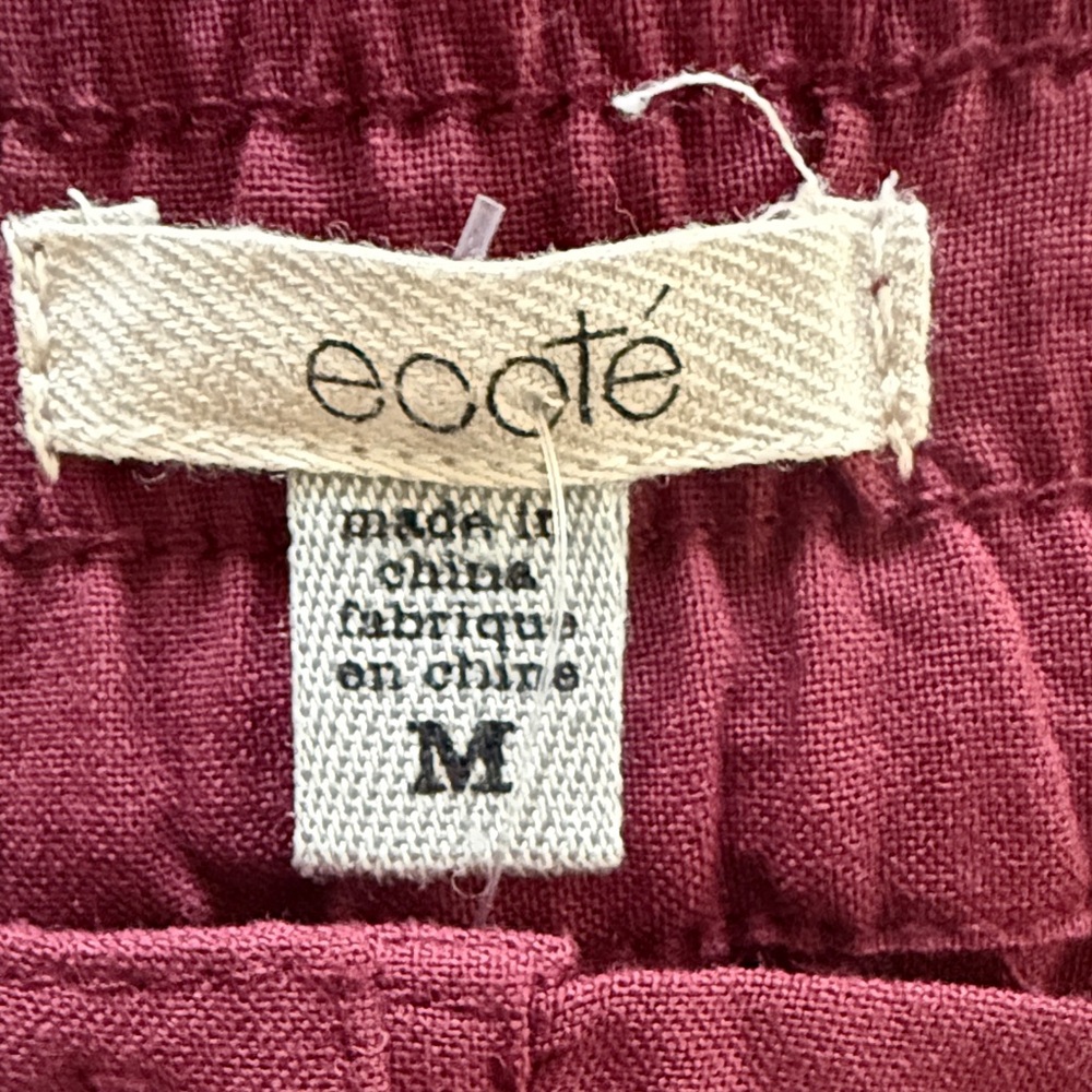 Button-Front Midi Skirt in Burgundy - Picture 4 of 8